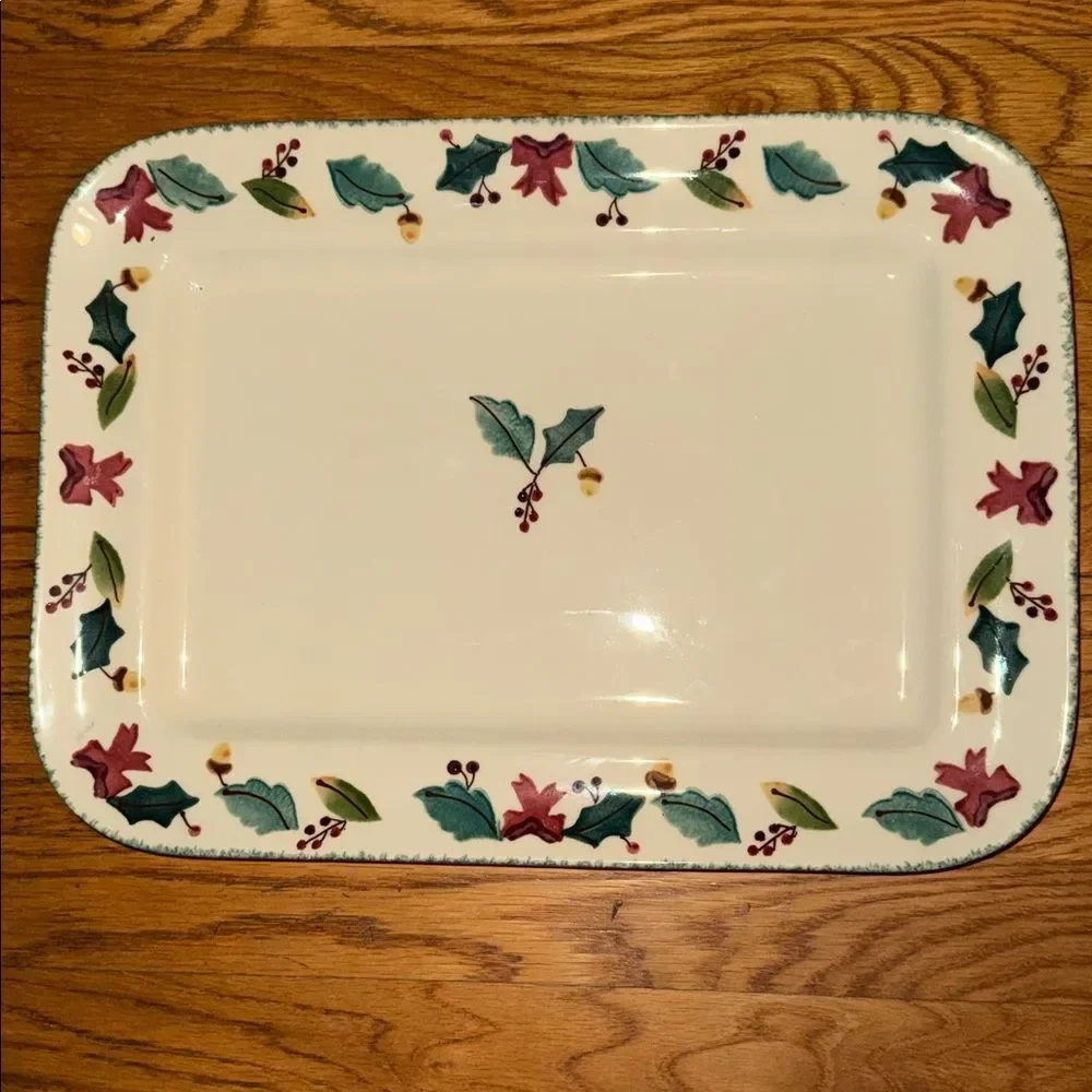 Hartstone Holiday Holly Pattern Rectangular Serving Platter!